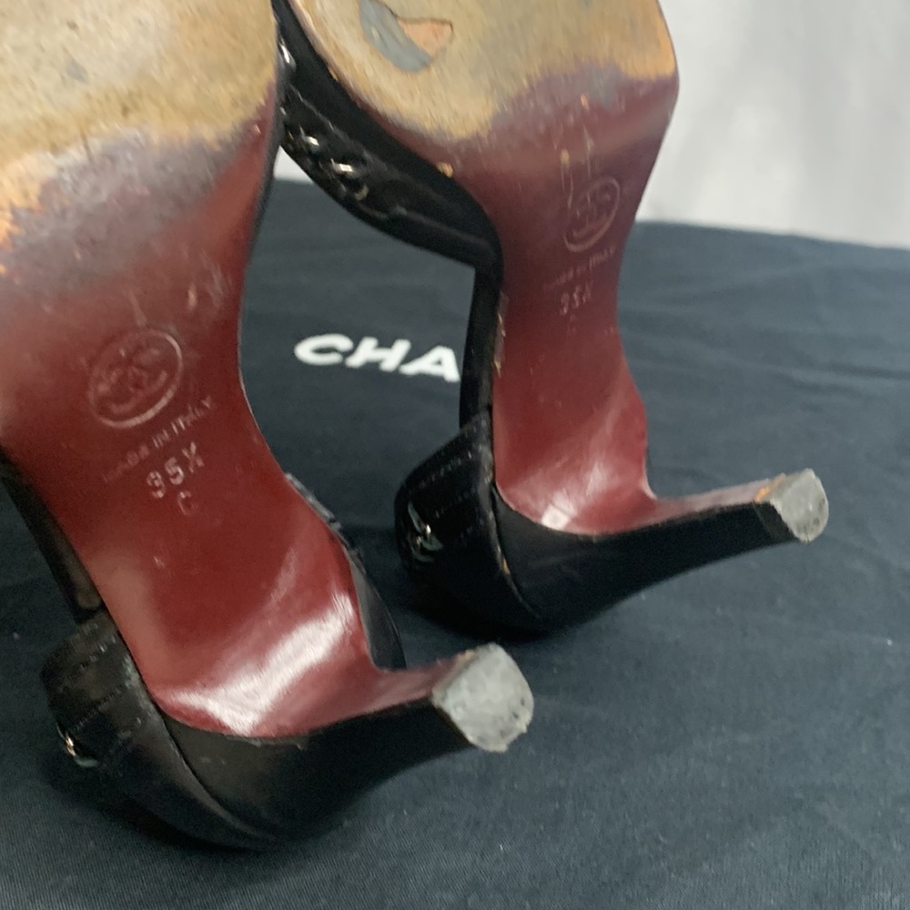 Chanel shoes - Picture 6 of 6